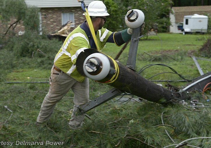 7-24-17 Delmarva Power crews working to clear possible tornado damage in Stevensville