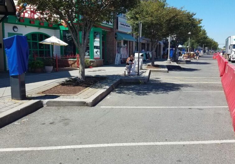 Outdoor dining barriers during 2020 (photo: City of Rehoboth Beach)