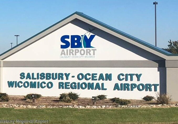 Salisbury Regional Airport-sign