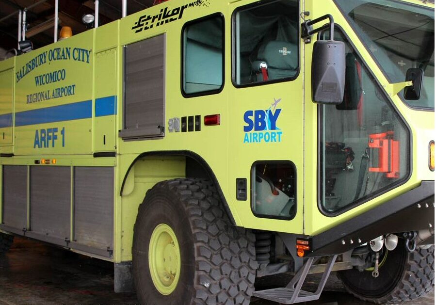 SalisburyRegionalAirport-firetruck